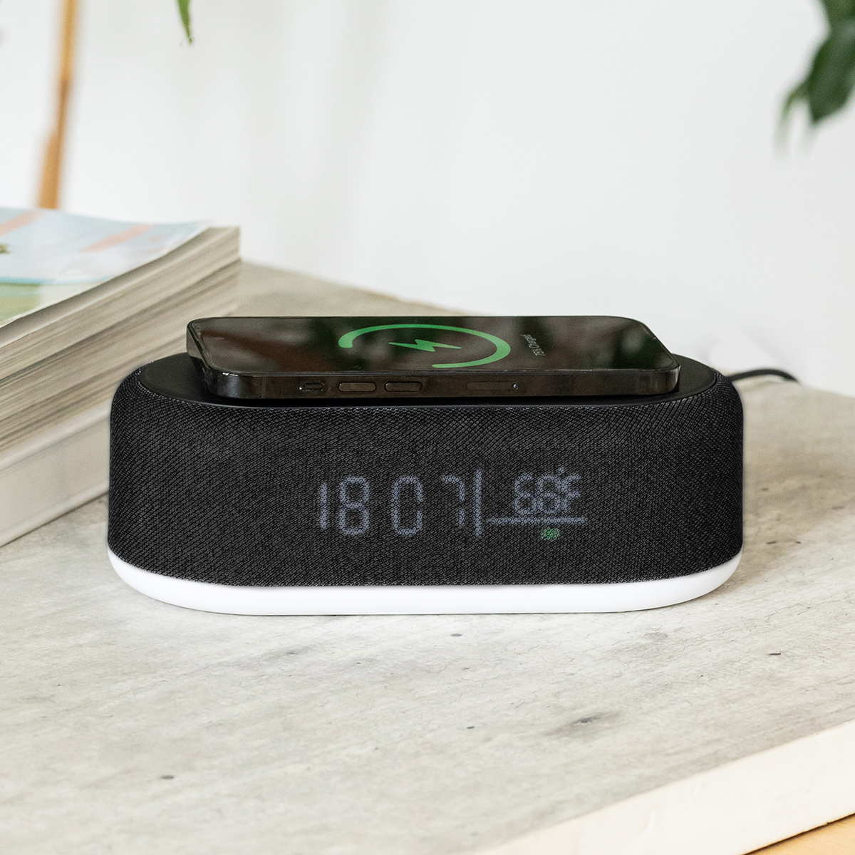 R22124.02 - Ładowarka indukcyjna z lampką Richi, czarny 